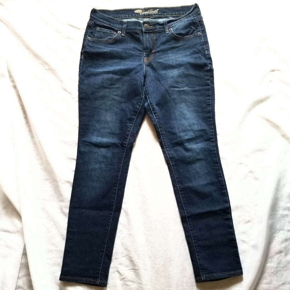 3/$20 Old Navy The SweetHeart Skinny Jean - 8 Short